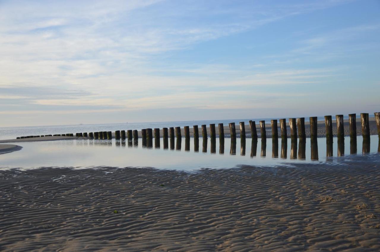 Breeze Ameland Hotell Hollum  Exteriör bild